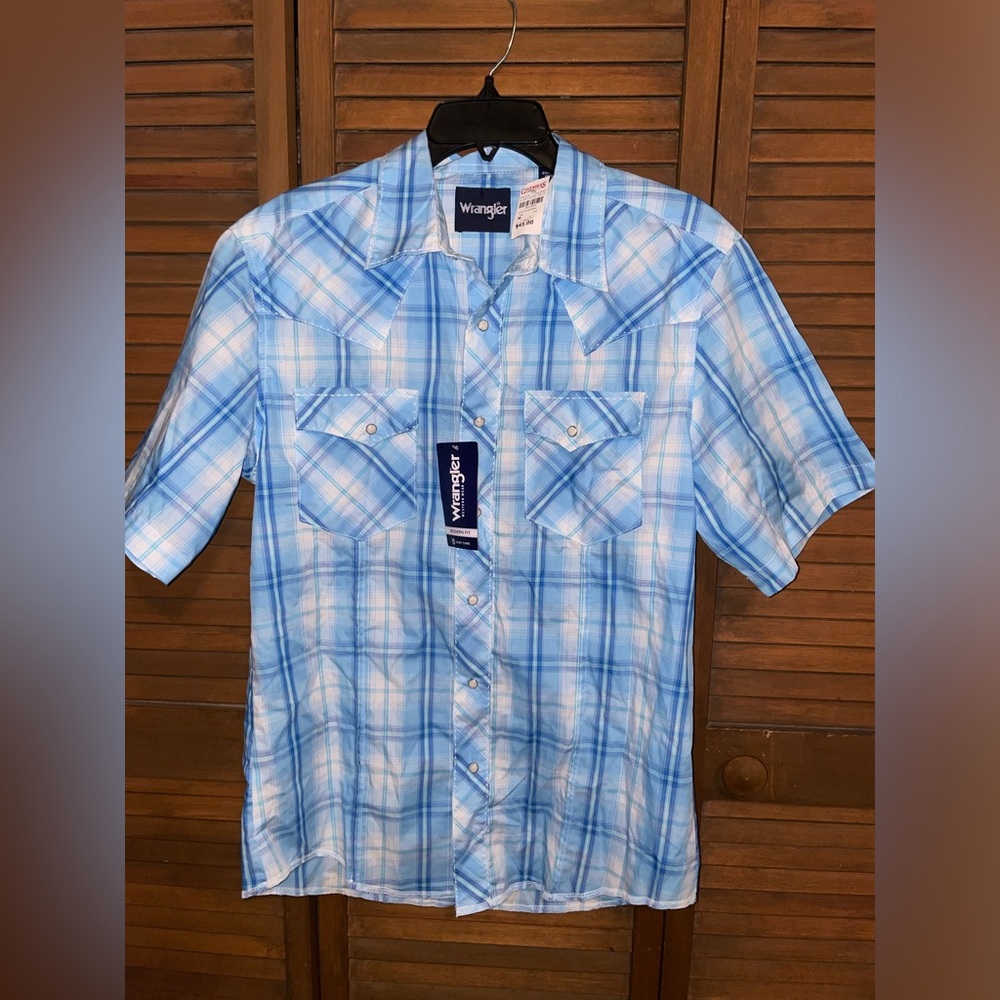 Wrangler short sleeve pearl snap!